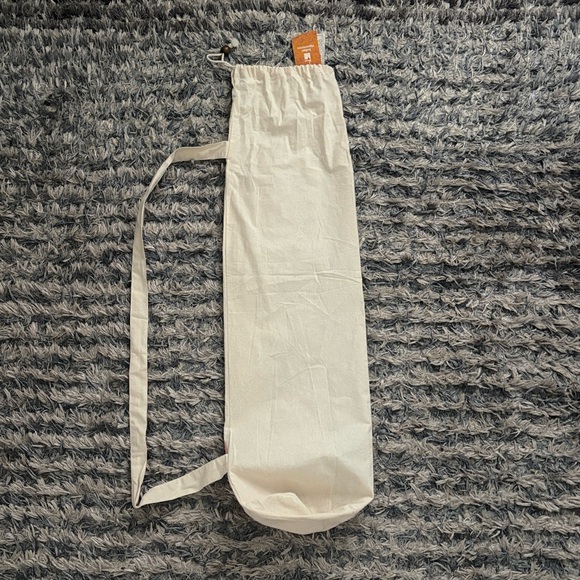 New! Undyed Handmade Organic Yoga Mat Bag with Gifts - GAIAM Mat & Mat Strap - Picture 3 of 7